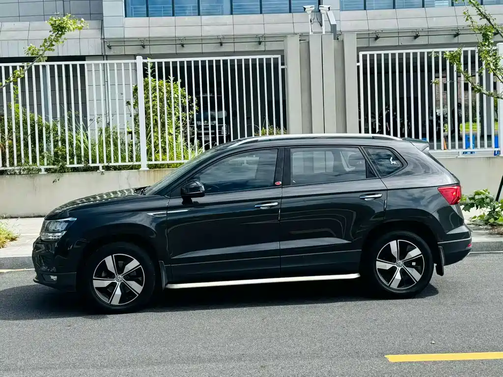 Volkswagen Tharu — миниатюра 2