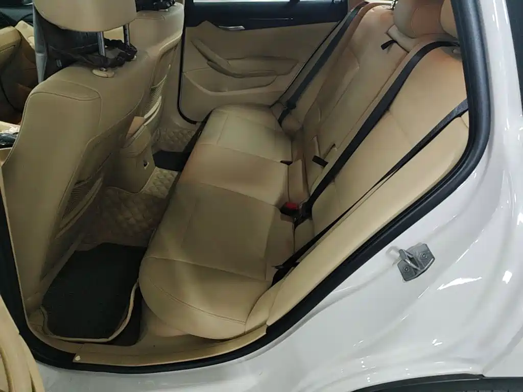 BMW X1 — миниатюра 17