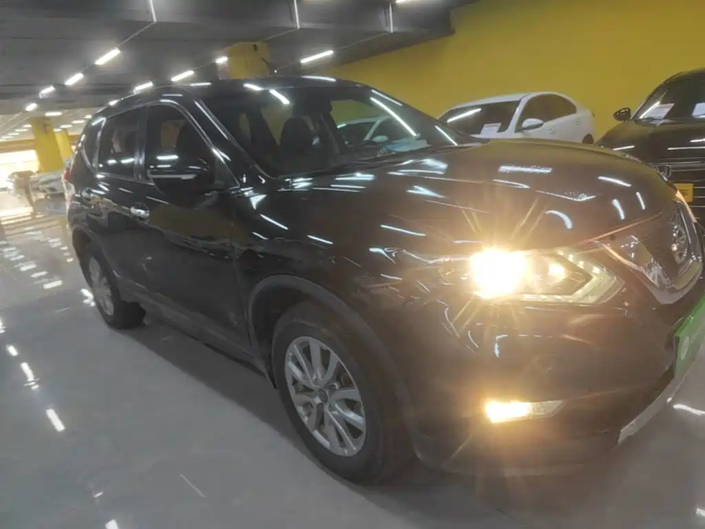 Nissan X-Trail — миниатюра 4