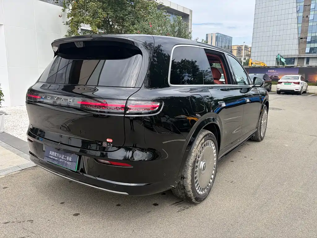 VOYAH Taishan — миниатюра 24