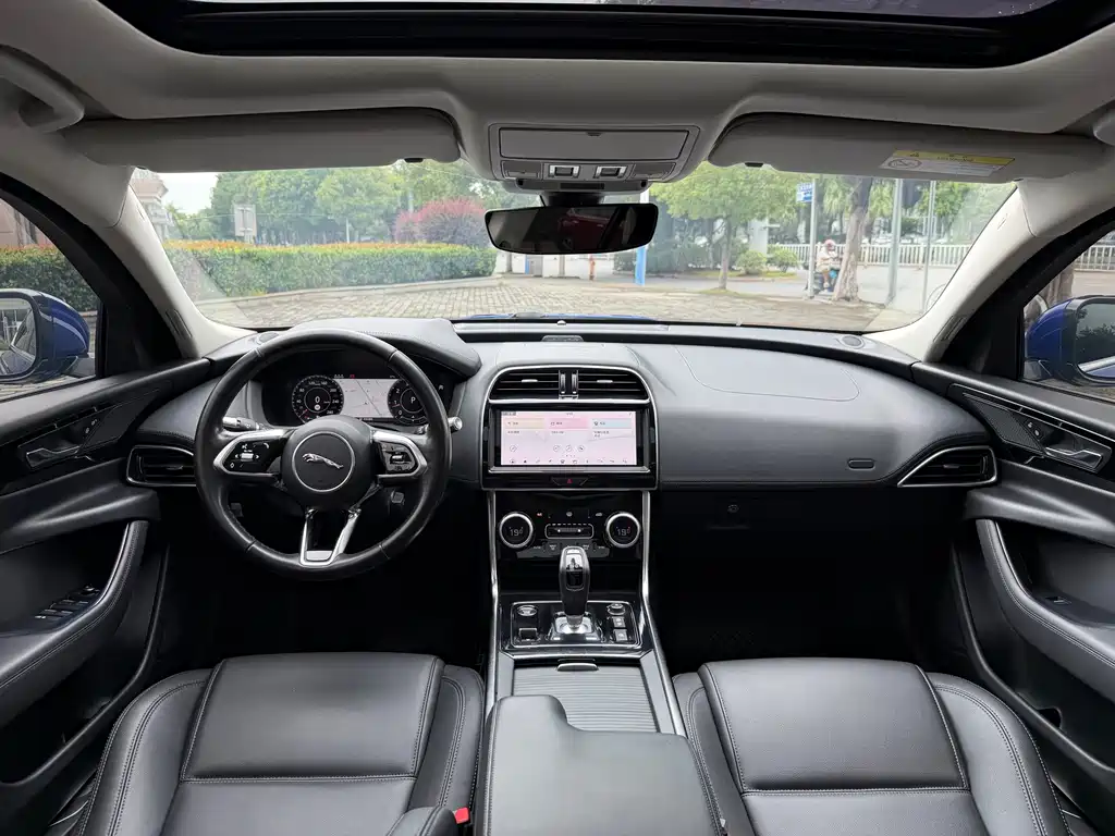 Jaguar XEL — миниатюра 8