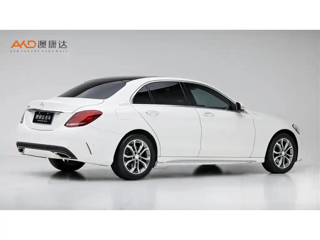 Mercedes-Benz C-Class — миниатюра 3