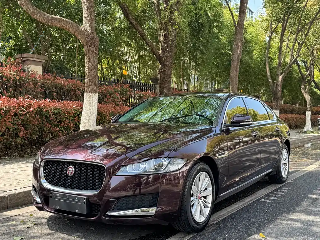 Jaguar XFL 2017