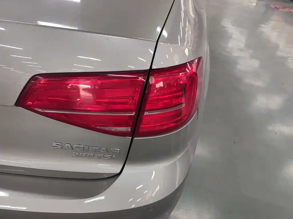 Volkswagen Sagitar 2018 280TSI DSG