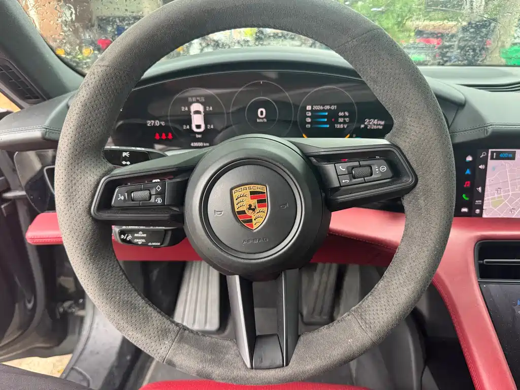 Porsche Taycan — миниатюра 13