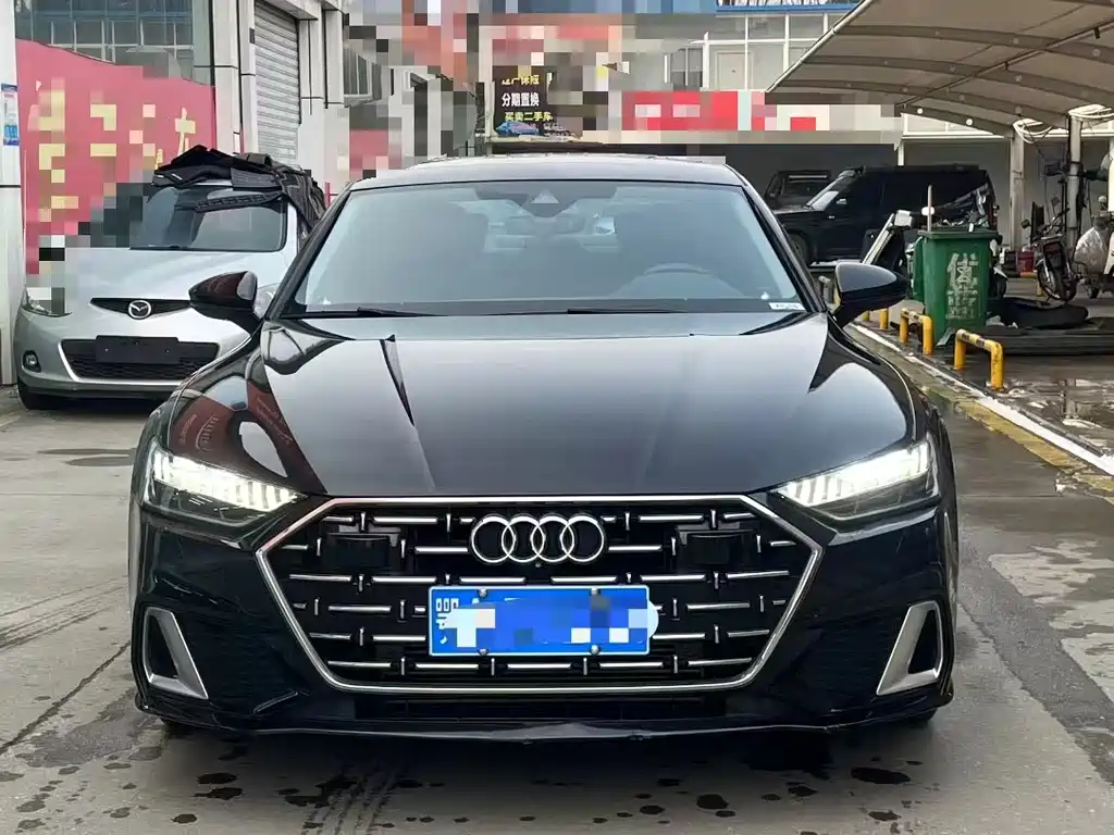 AUDI A7L