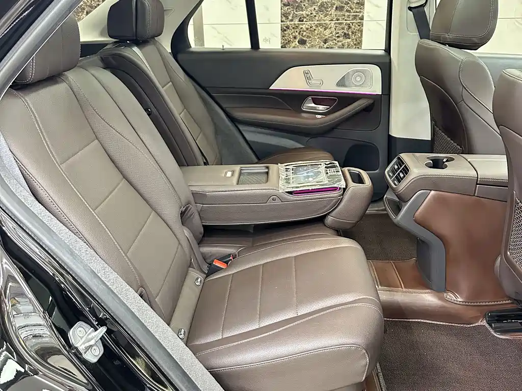 Mercedes-Benz GLE (Import) — миниатюра 13