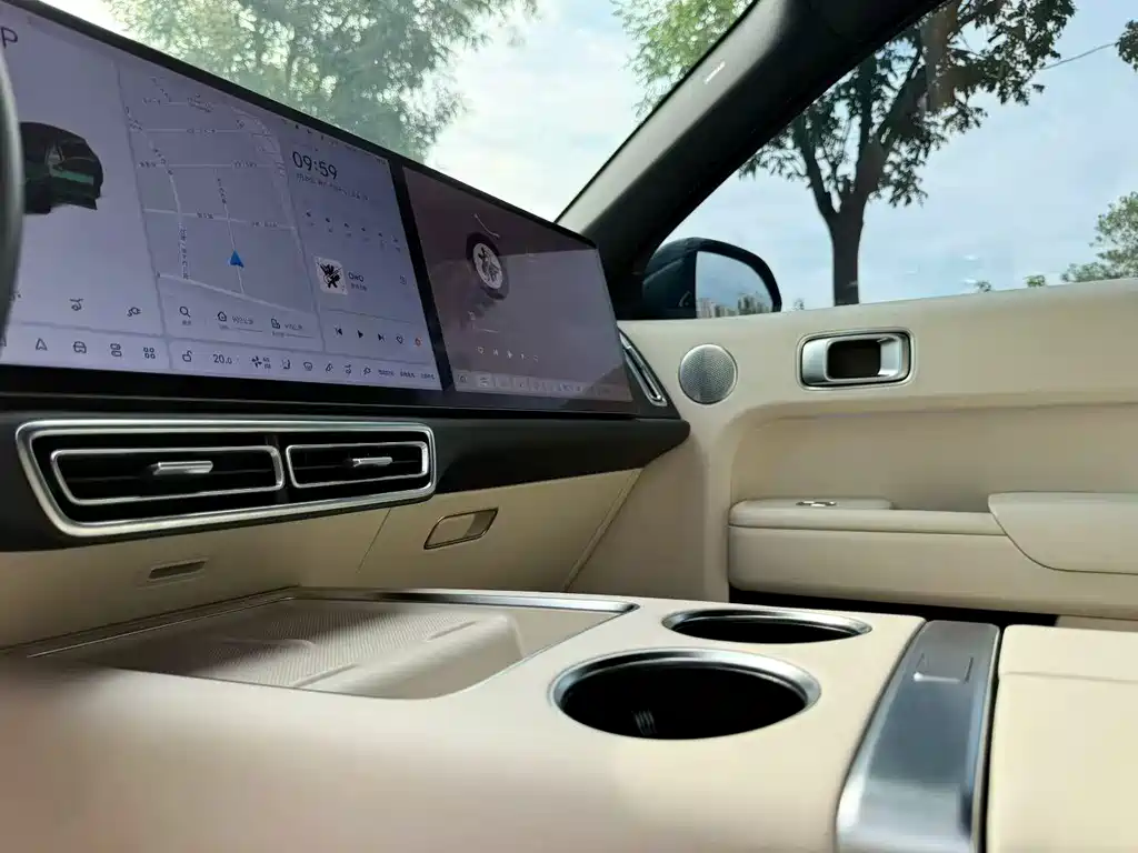 Li Auto Li L8 — миниатюра 7