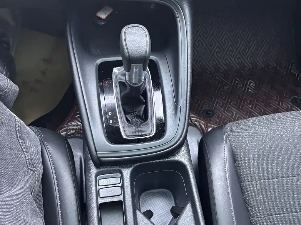 Honda Vezel — миниатюра 19