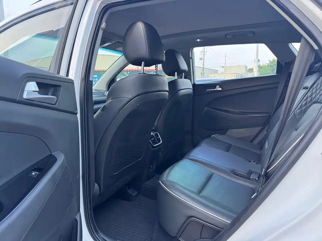 Hyundai Tucson — миниатюра 6