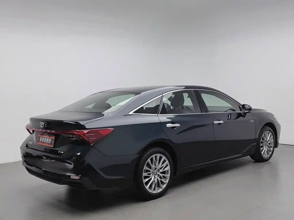Toyota Avalon — миниатюра 2