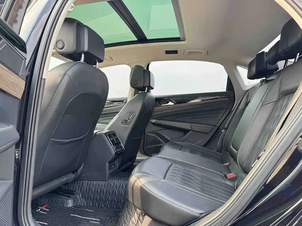 Volkswagen Passat — миниатюра 6