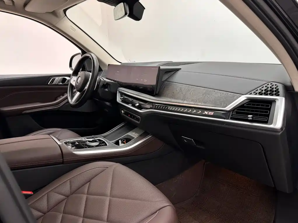BMW X5 — миниатюра 11