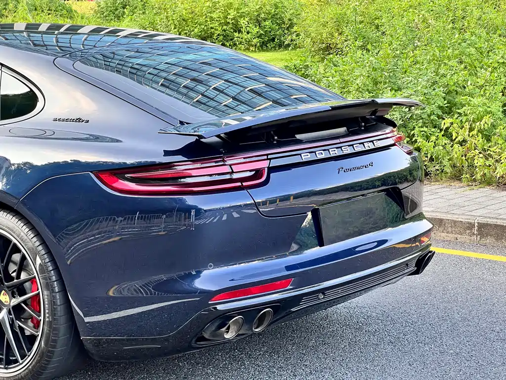 Porsche Panamera — миниатюра 24