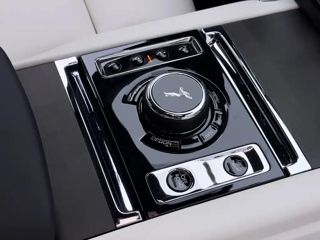 Rolls-Royce Cullinan — миниатюра 28