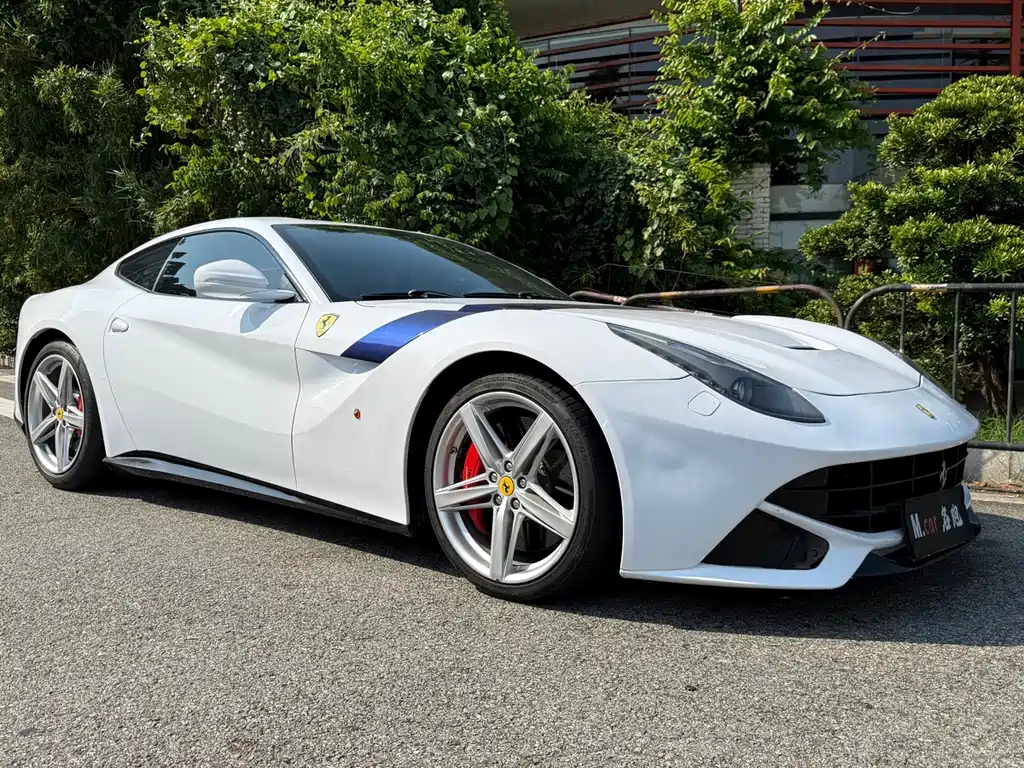 Ferrari F12berlinetta — миниатюра 7