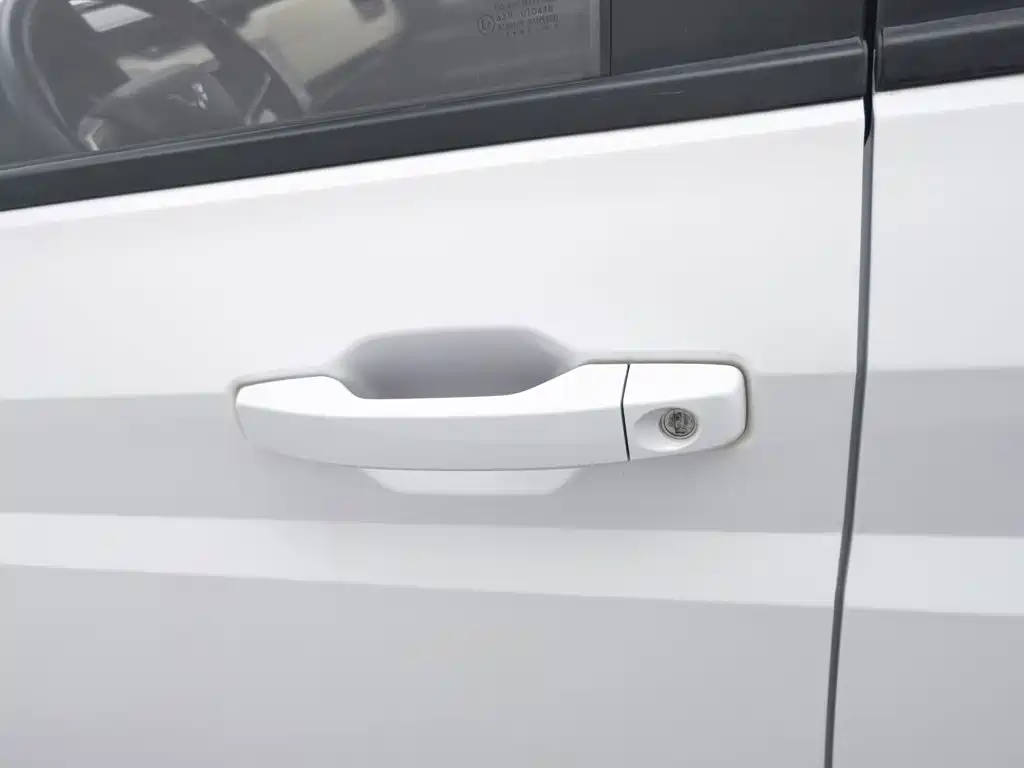 Wuling Hongguang PLUS — миниатюра 18