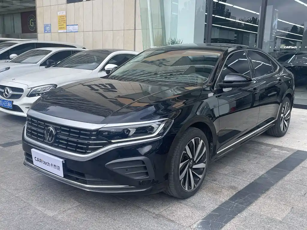 Volkswagen Passat 2024