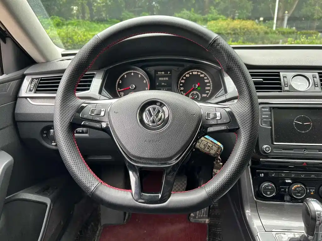 Volkswagen Passat — миниатюра 4
