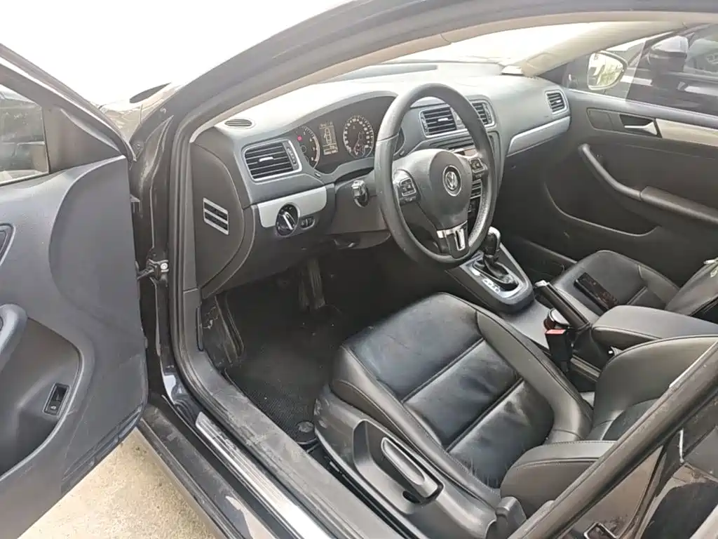 Volkswagen Sagitar — миниатюра 16