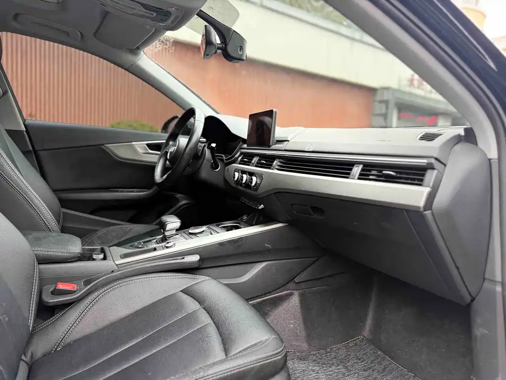 Audi A4L — миниатюра 15