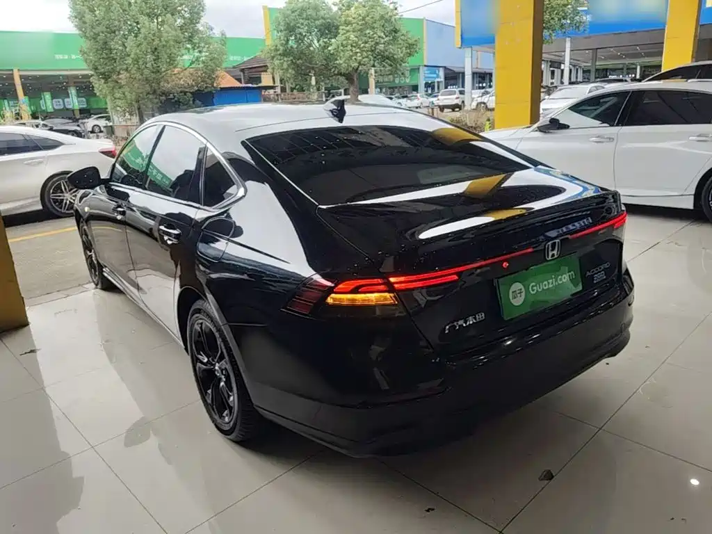 Honda Accord — миниатюра 5