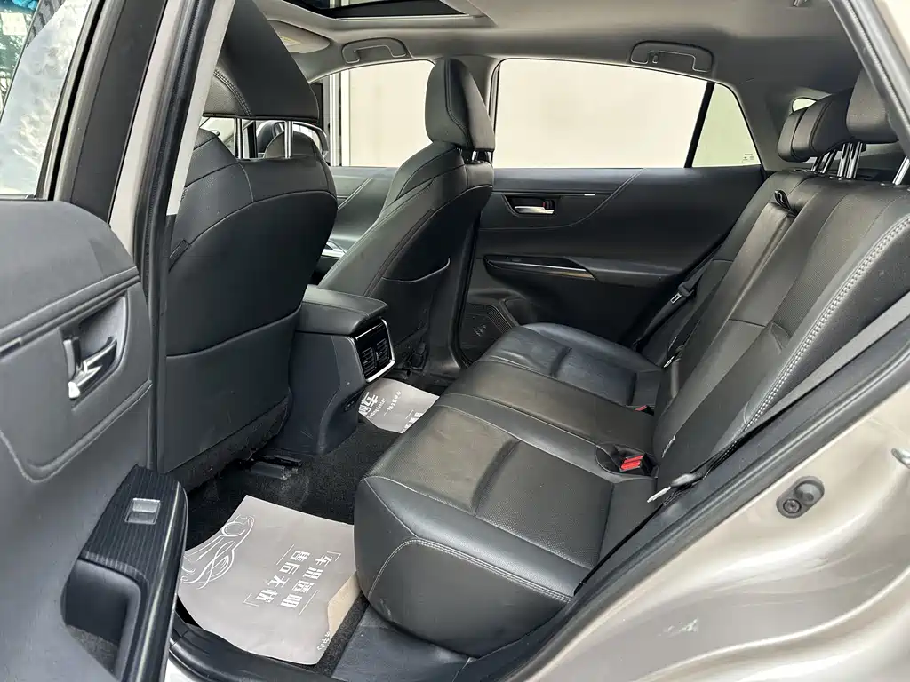 Toyota Venza 2022 2.0L CVT Luxury