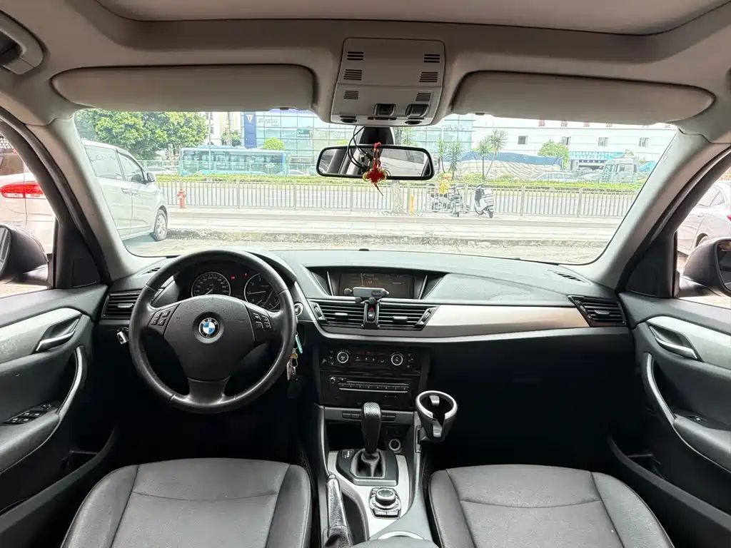 BMW X1 2013 sDrive18i Lead