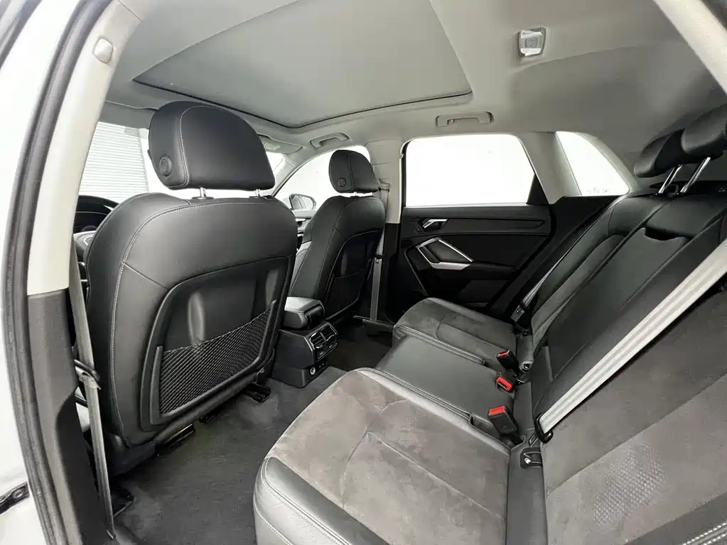 Audi Q3 — миниатюра 12