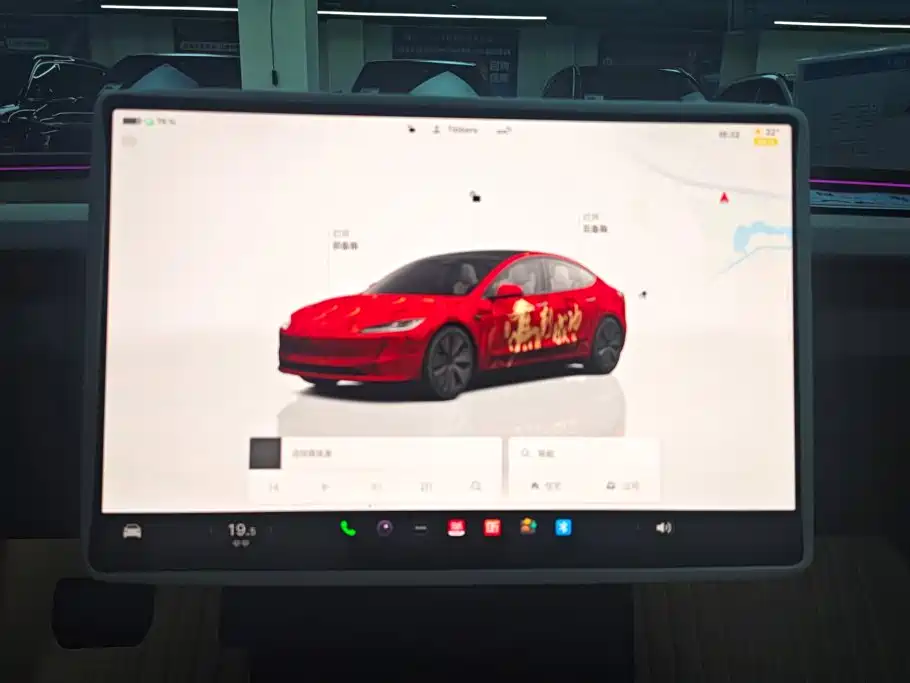 Tesla Model 3 — миниатюра 13