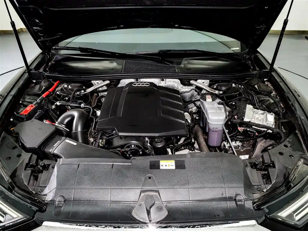 Audi A6L 2023 55 TFSI quattro Premium