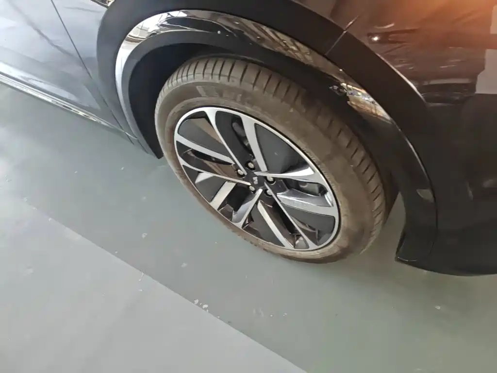 Li Auto Li L7 — миниатюра 23