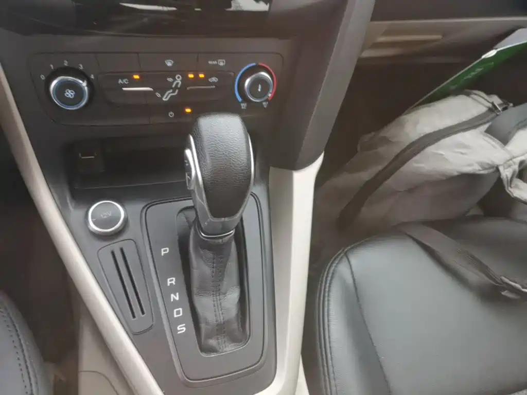 Ford Focus — миниатюра 14