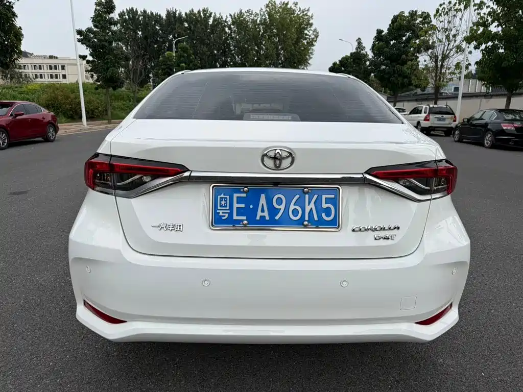 Toyota Corolla — миниатюра 9
