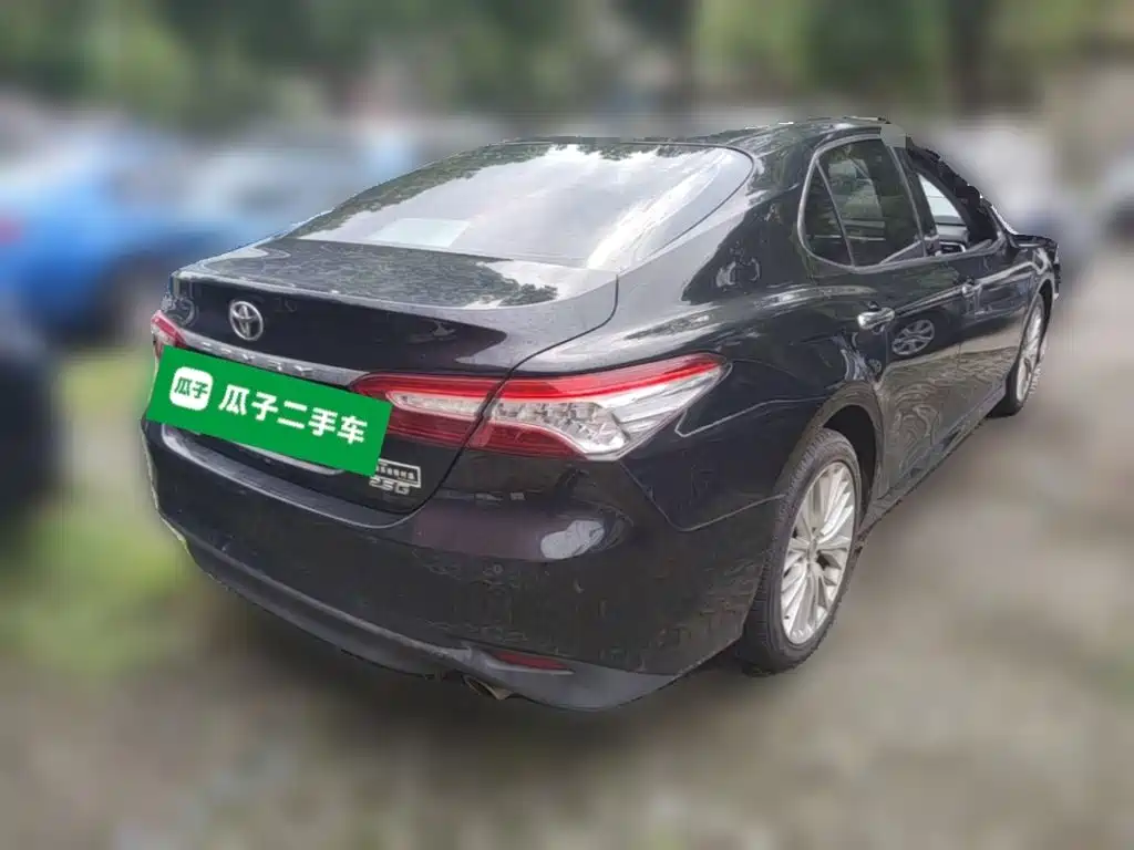 Toyota Camry — миниатюра 10