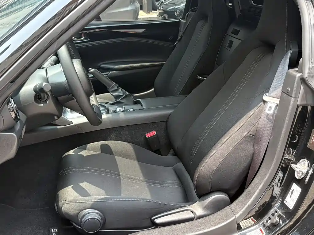 Mazda MX-5 2023 2.0L