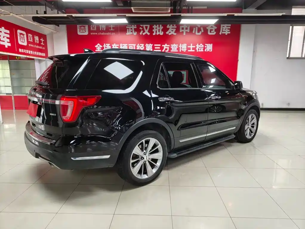 Ford Explorer (Import) — миниатюра 5