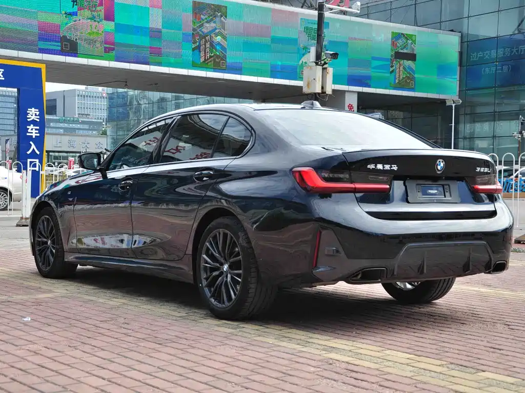 BMW 3 Series — миниатюра 4