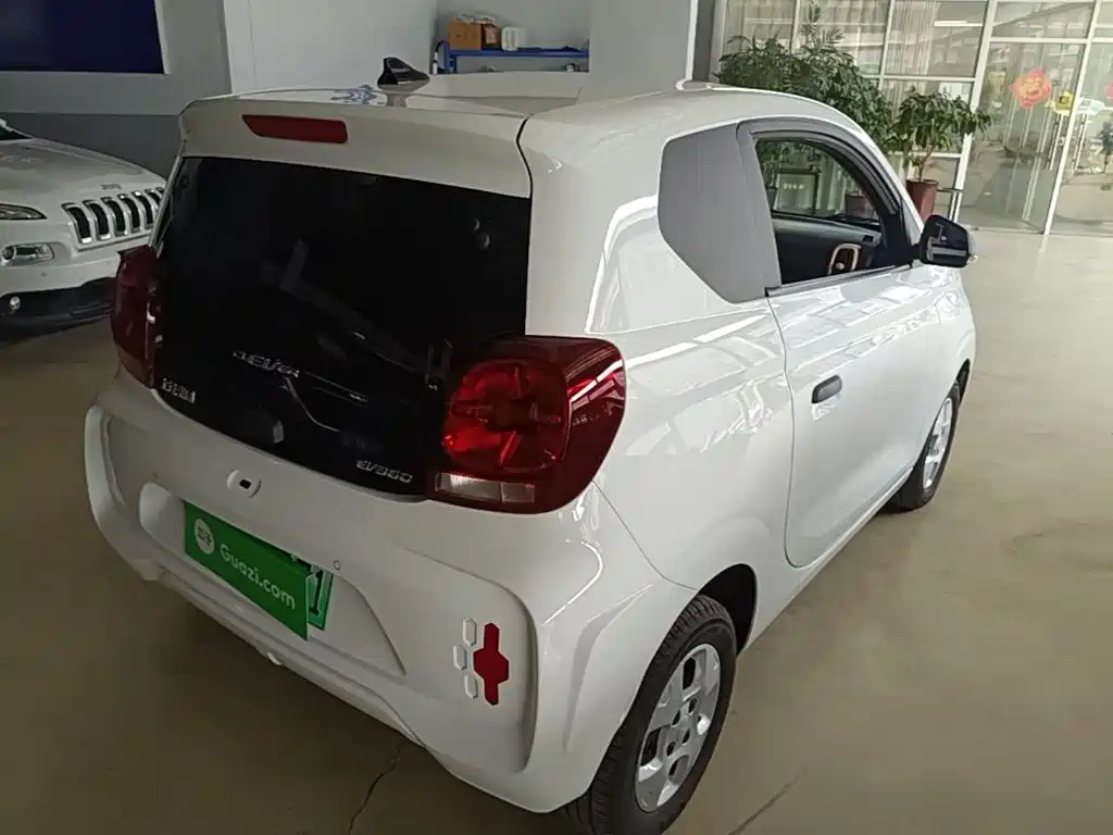 Roewe Clever — миниатюра 7