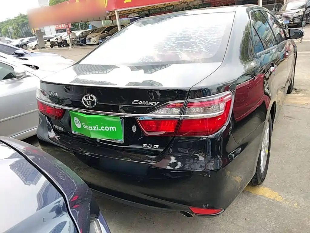 Toyota Camry — миниатюра 6