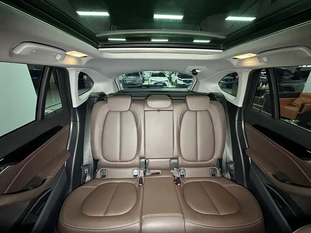BMW X1 — миниатюра 13