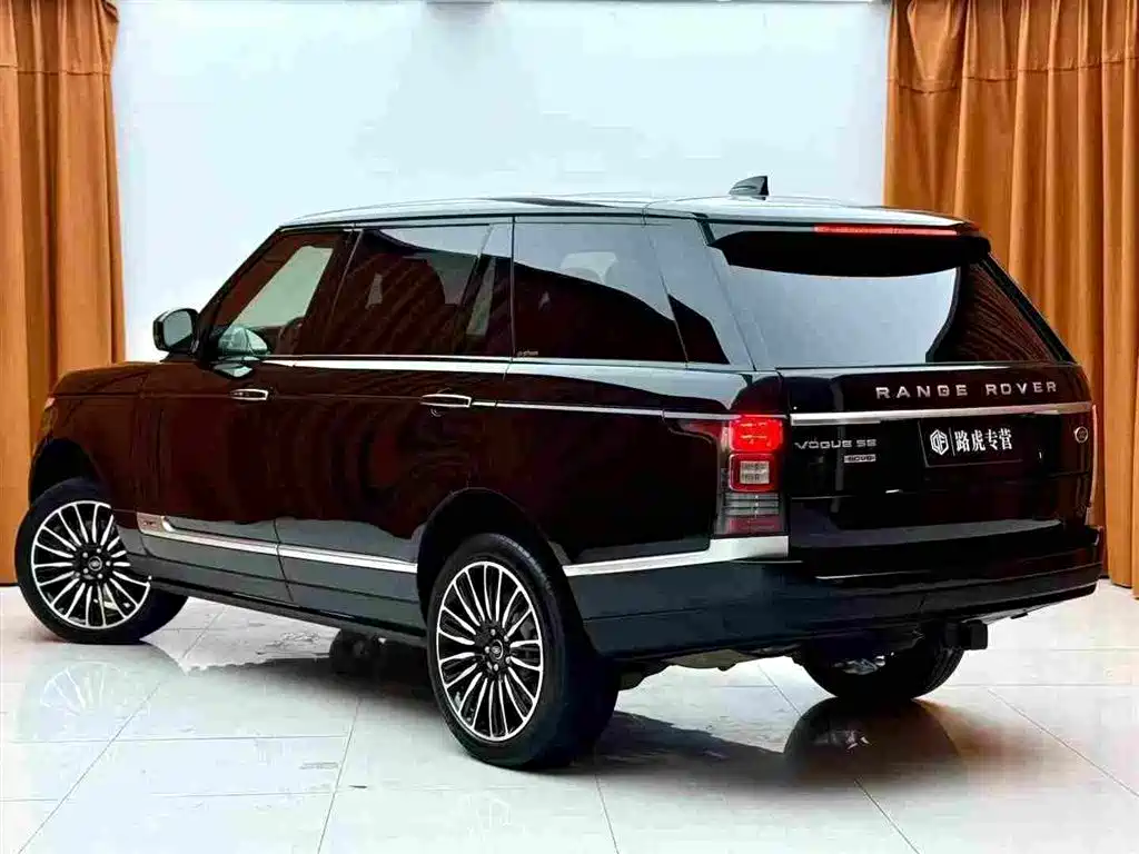 Land Rover Range Rover — миниатюра 4
