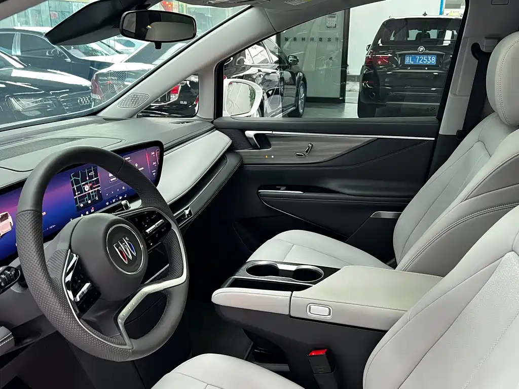 Buick GL8 — миниатюра 16