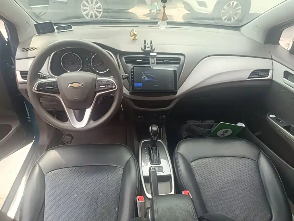 Chevrolet Lova RV — миниатюра 6