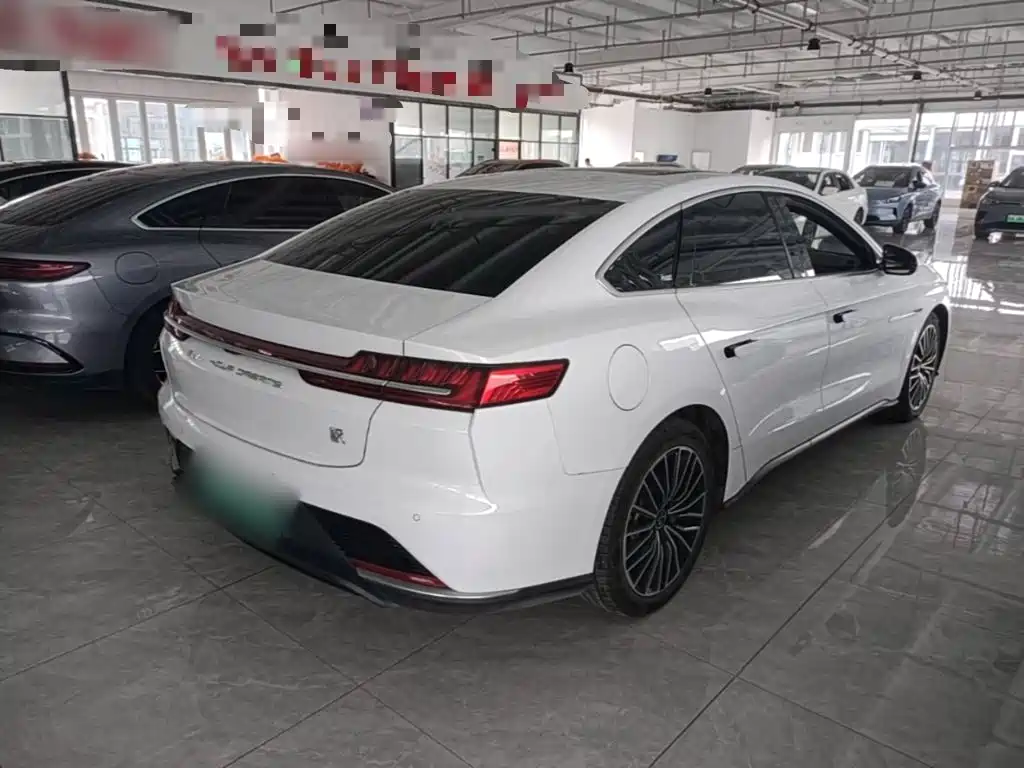 BYD Han — миниатюра 7