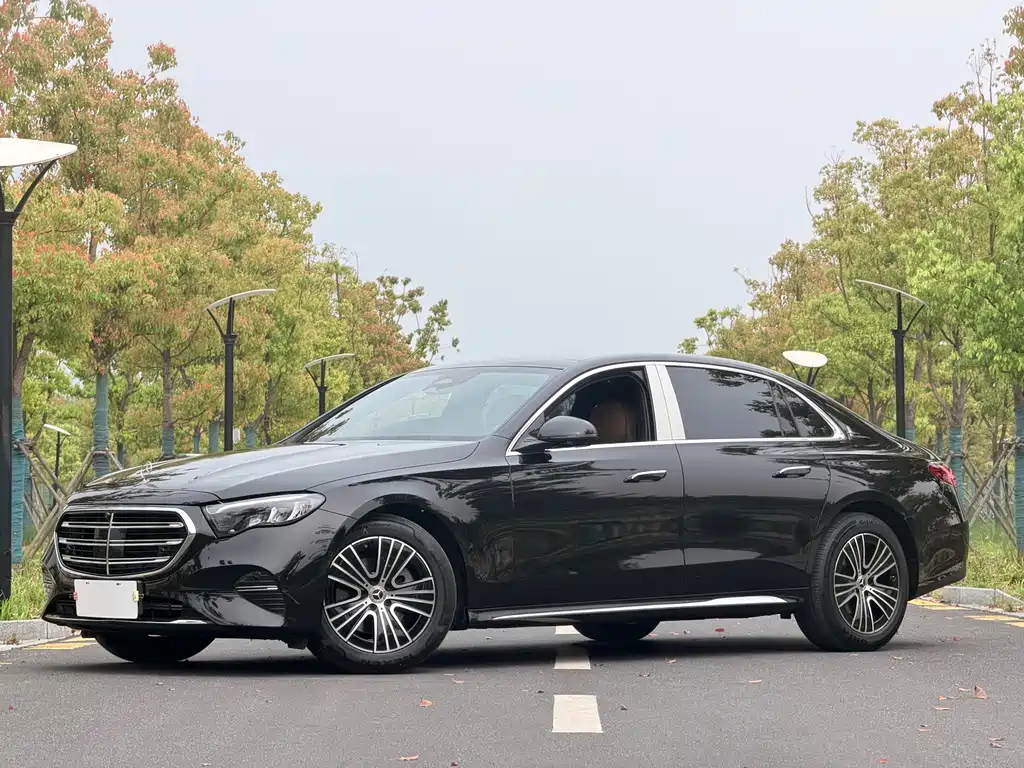 Mercedes-Benz E-Class 2025