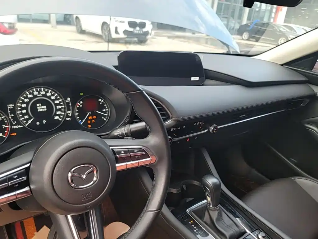 Mazda 3 Axela — миниатюра 10