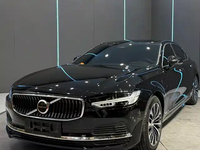 Volvo S90 PHEV