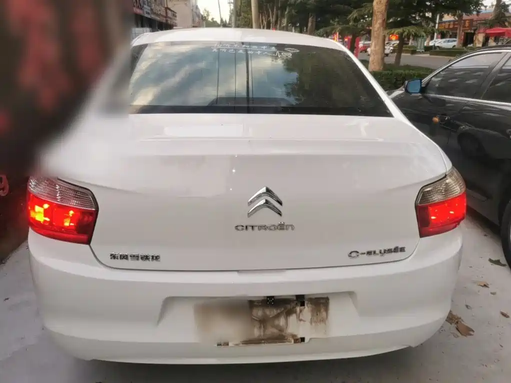 Citroen Elysee — миниатюра 6