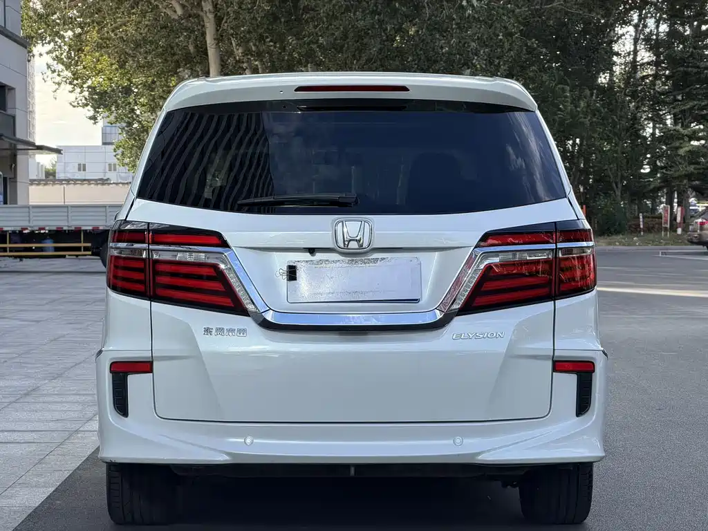 Honda Elysion — миниатюра 5